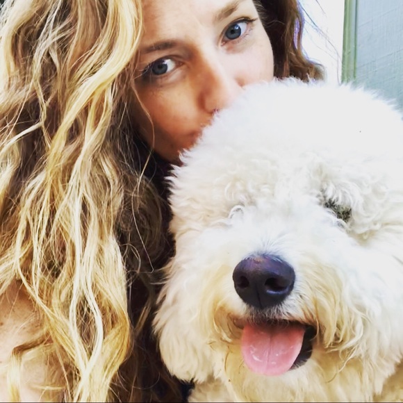 Meet your Posher, Amy - Picture 3 of 4